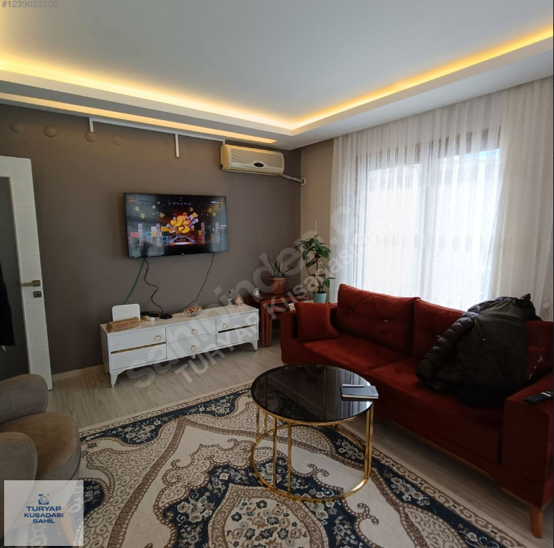 Kuşadası ikiçeşmelik mahallesinde satılık 2+1 geniş daire